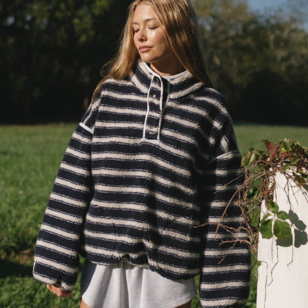 Eleven Eleven Striped Fleece Pullover Size L new with taga